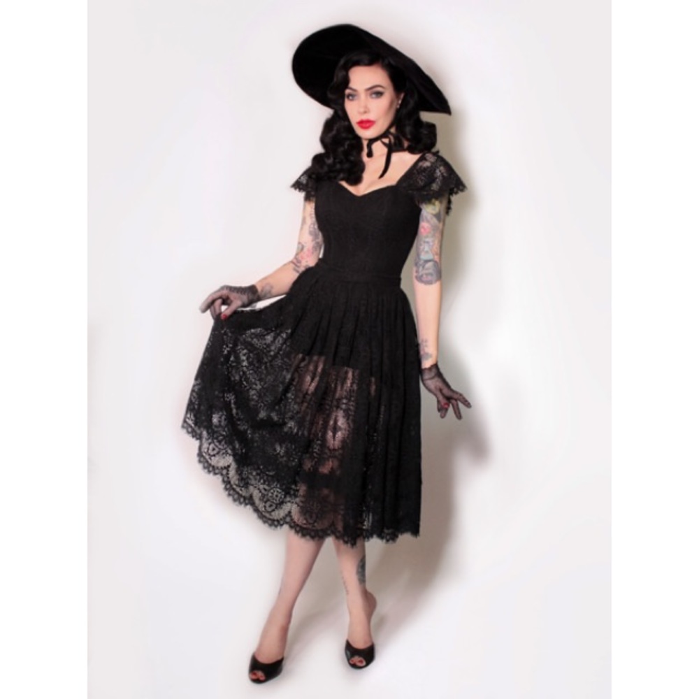ISO Southern Gothic Skirt in Black